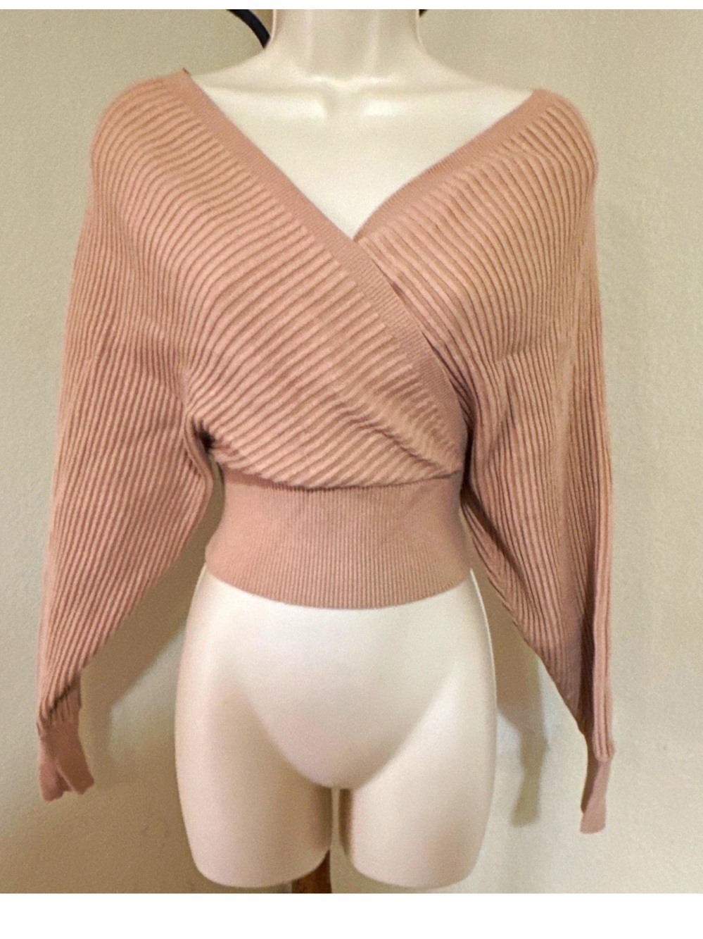 Forever 21 Women’s Beige Ribbed Knit Wrap V-Neck Pullover Sweater Size S
